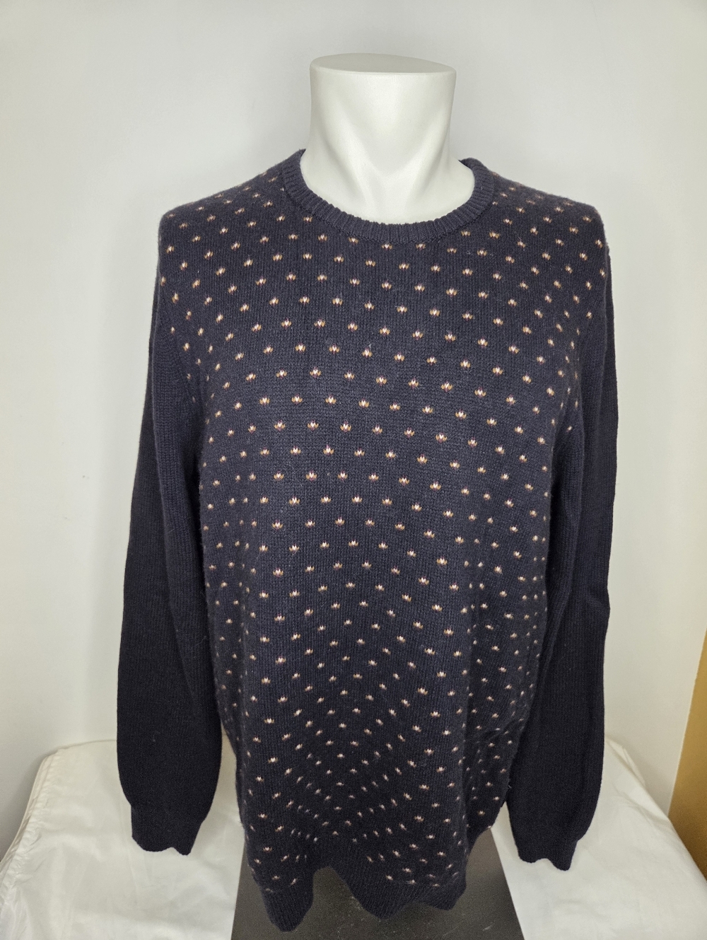 Ted Baker Size 5/ L Crewneck Sweater Blue w Tiny Multicolor Embroidered Motifs